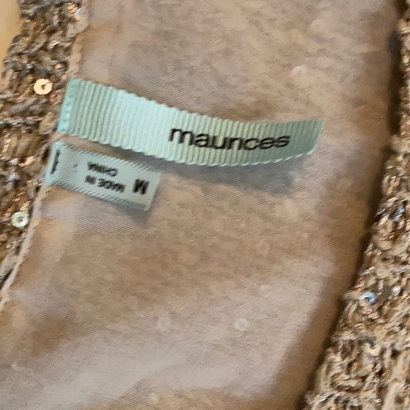 Beige layered look sweater. Size M - Picture 2 of 2